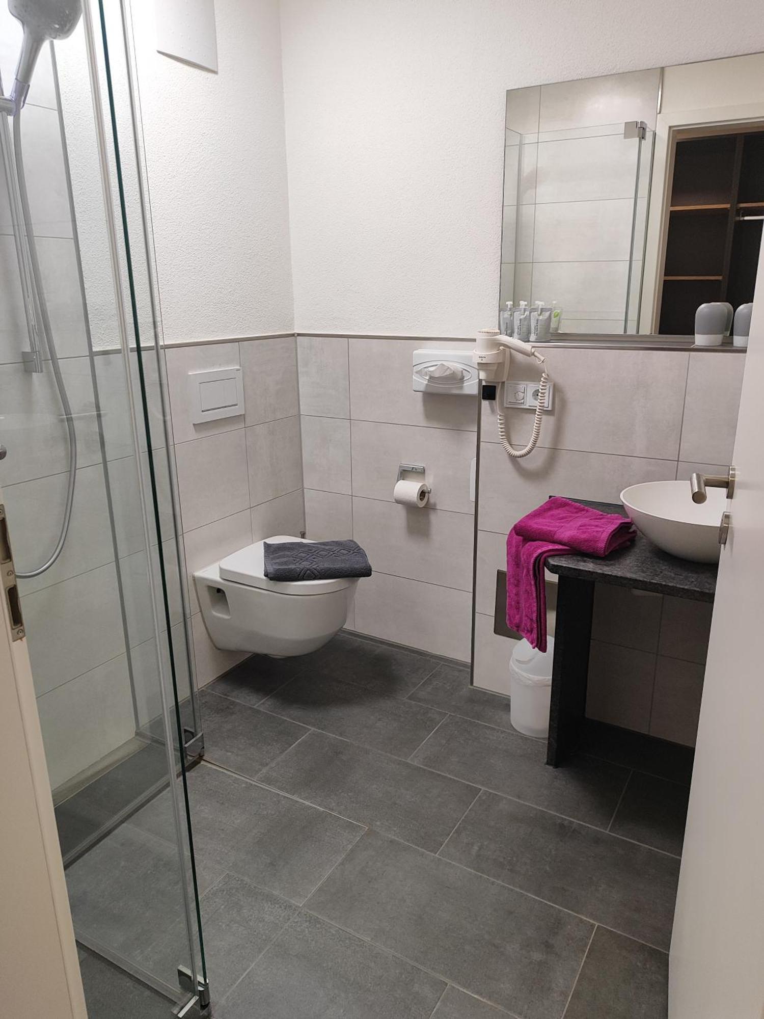 Hotel Gaestehaus Stock Zimmer Baeckerstueble Friedrichshafen Ngoại thất bức ảnh