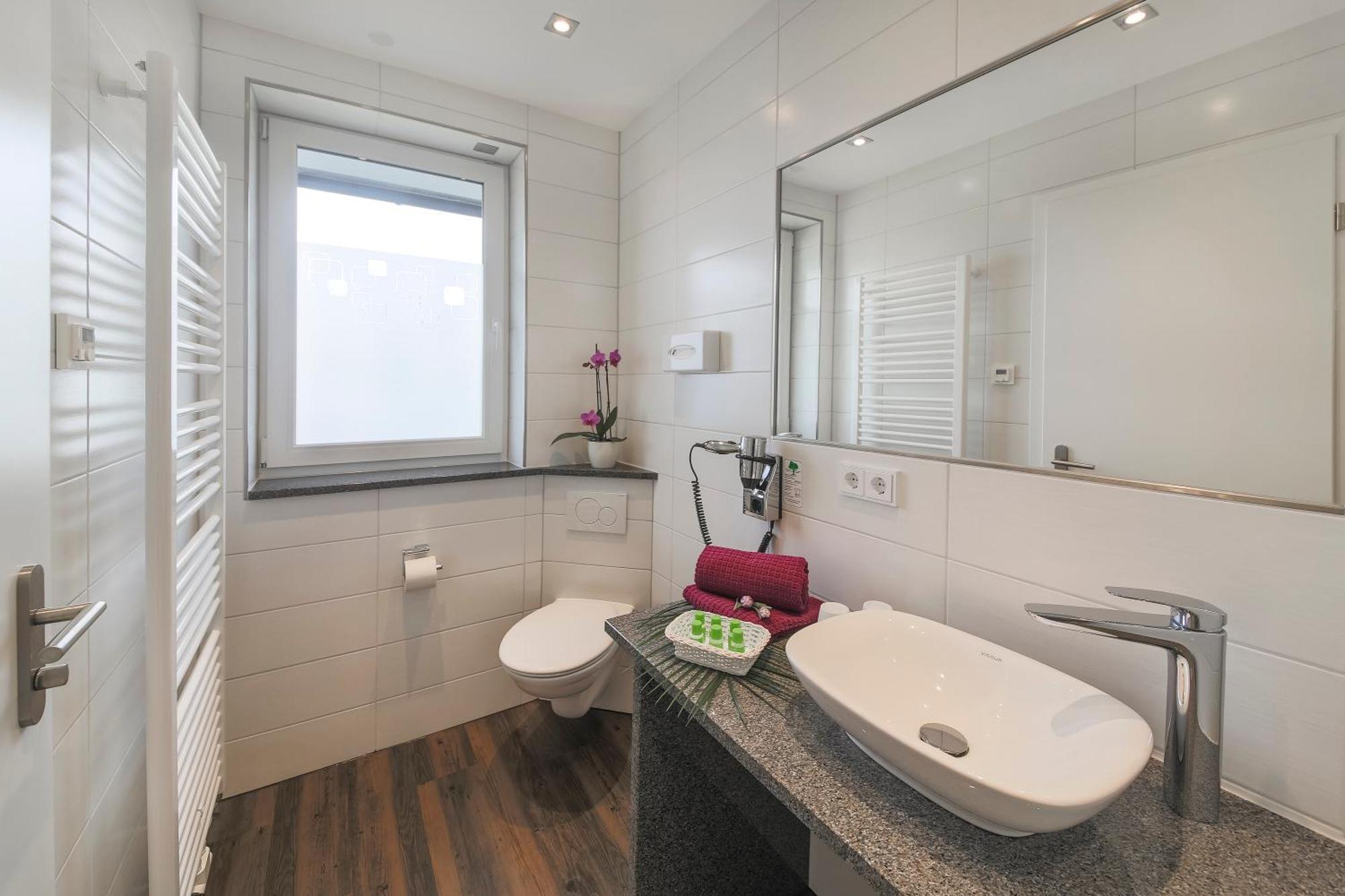 Hotel Gaestehaus Stock Zimmer Baeckerstueble Friedrichshafen Ngoại thất bức ảnh